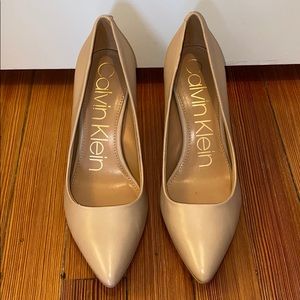 NWOB Calvin Klein Kamara Nappa Pumps